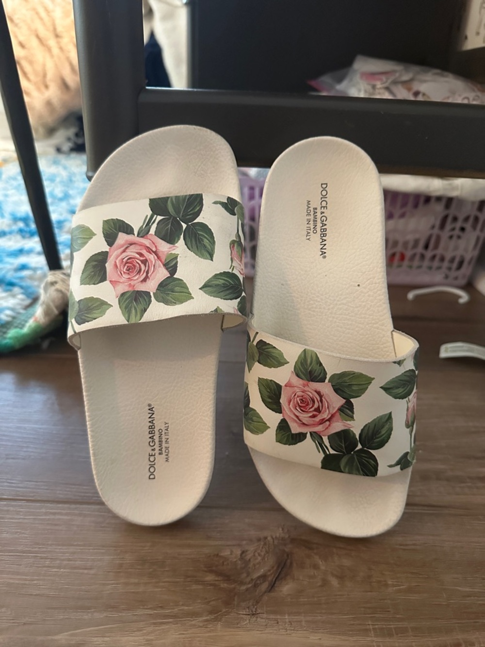 Dolce & Gabbana White Slide Sandals with Pink Rose Print